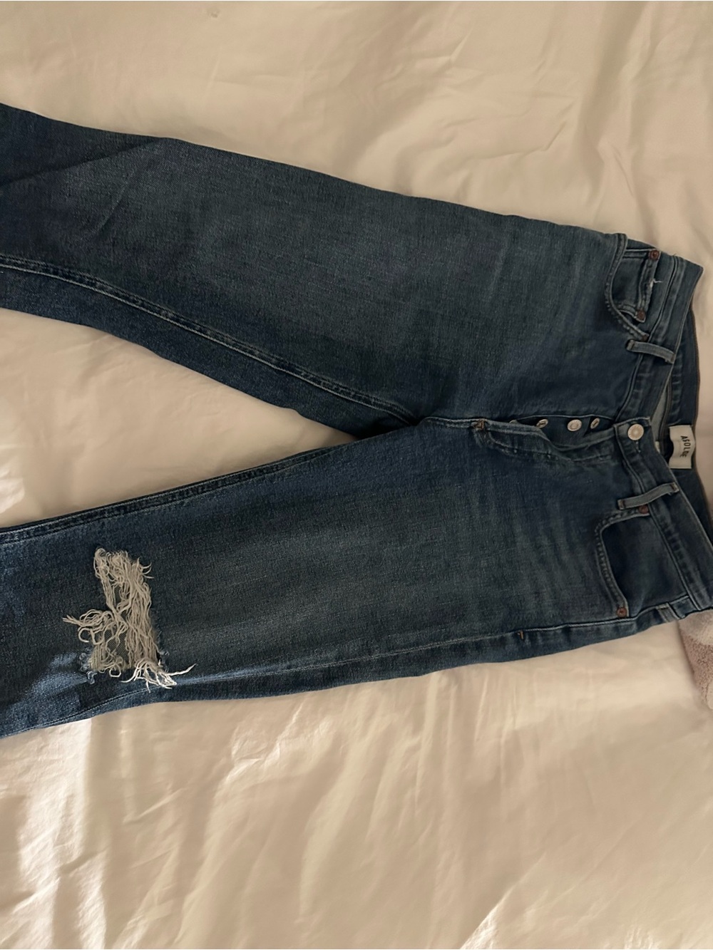 Agolde Mid-Blue High-Rise Cropped Skinny Jeans with Knee Distress - Picture 7 of 9